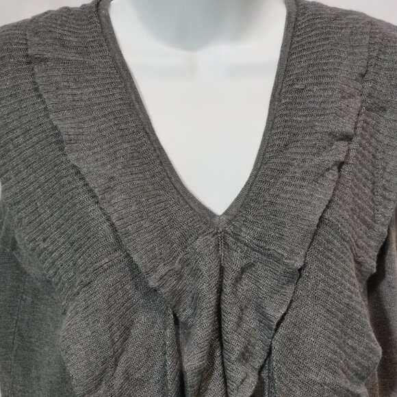Double Ruffle Neckline Knit Sweater Tank Size S EUC #133 - Picture 2 of 9